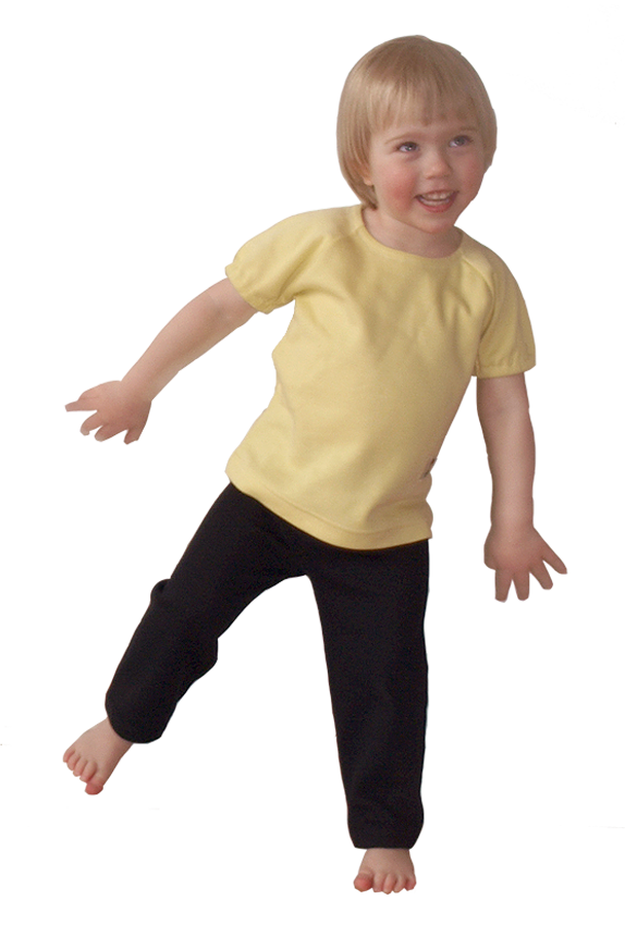 Tim&Teja raka byxor och top med kort ärm 100% ekologisk bomull svart/gul