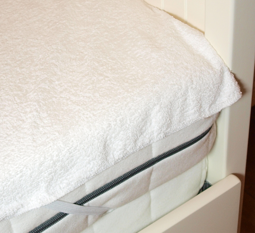 Bäddskydd med hörnresår vuxen dubbel- eller enkelsäng