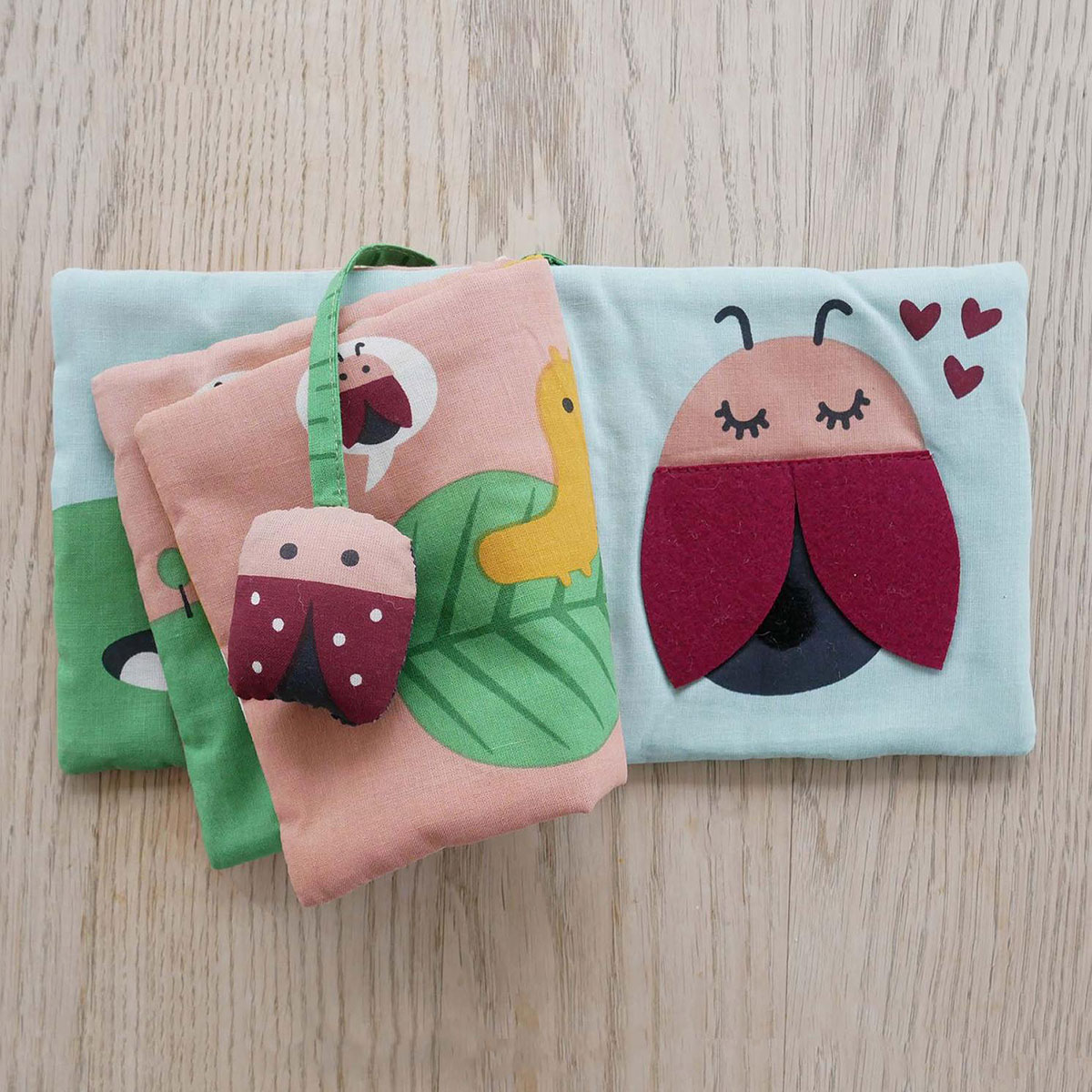 Tygbok Ladybird ekologisk bomull Frank Fischer