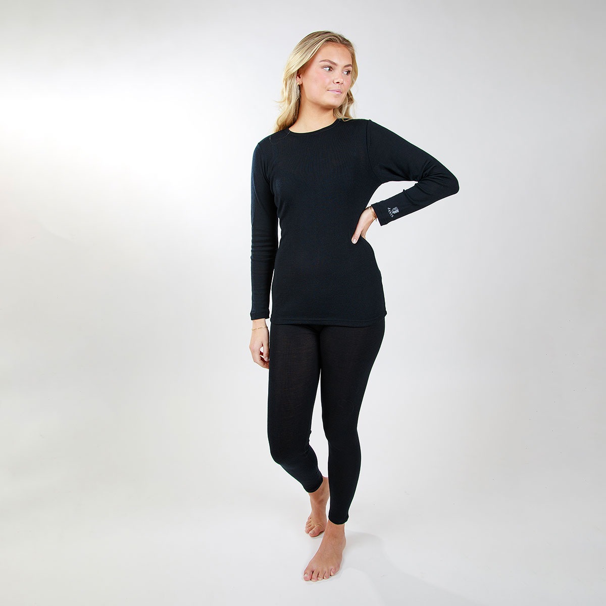 Janus BlackWool dam underställ tröja och långkalsonger 100% merinoull svar